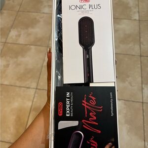 Tymo Ionic Plus Hair Straightening Brush Black/Red Accents slightly damaged box